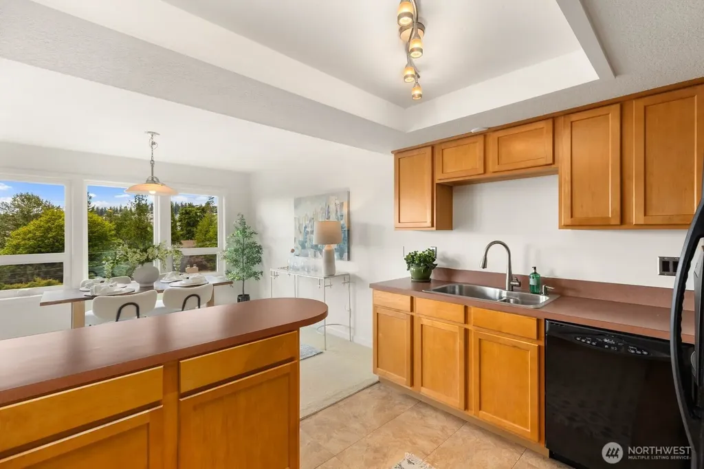 11630 100th Avenue NE Kirkland WA 98034