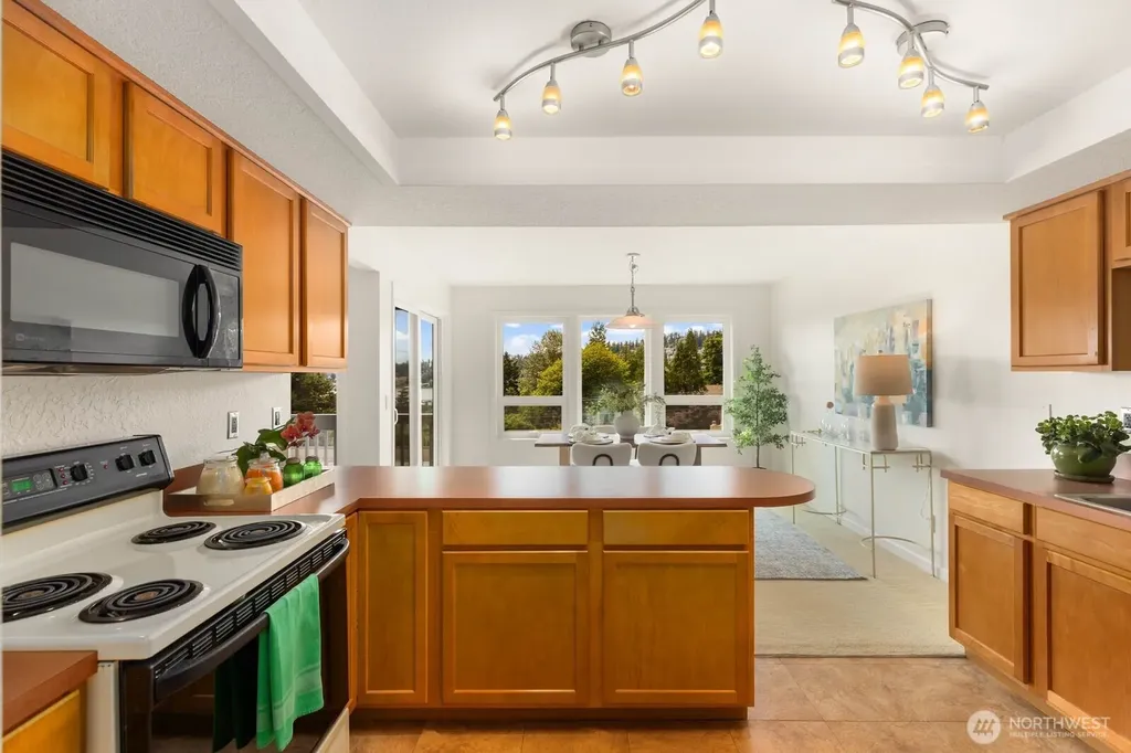 11630 100th Avenue NE Kirkland WA 98034