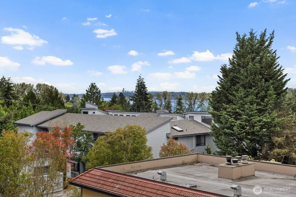11630 100th Avenue NE Kirkland WA 98034