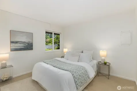 11630 100th Avenue NE Kirkland WA 98034