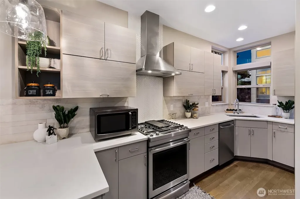 2424 NW 62nd Street Seattle WA 98107