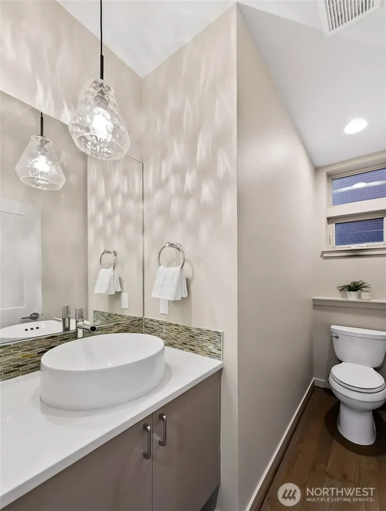 2424 NW 62nd Street Seattle WA 98107