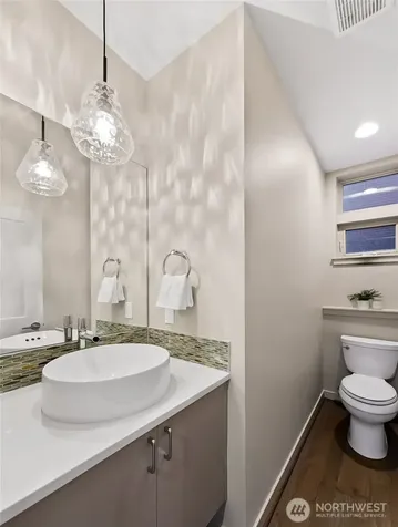 2424 NW 62nd Street Seattle WA 98107