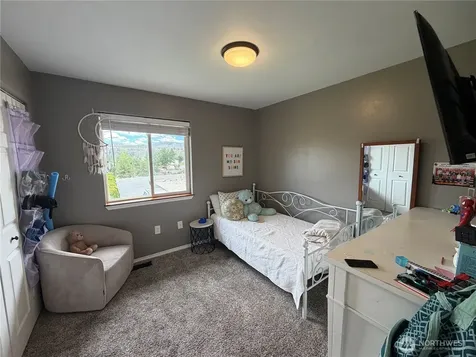 324 Omak River Road Omak WA 98841