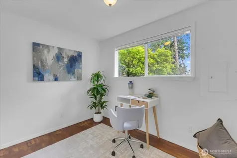 2427 200th Place SW Lynnwood WA 98036