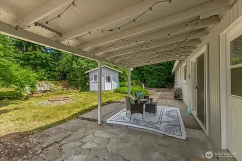 2427 200th Place SW Lynnwood WA 98036