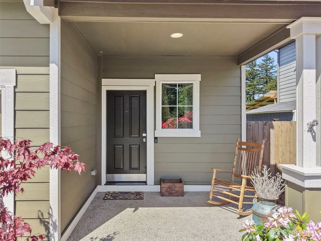 15216 79th Avenue E Puyallup WA 98375