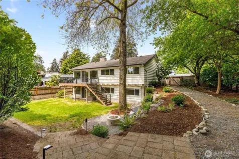 7047 NE 138th Street Kirkland WA 98034