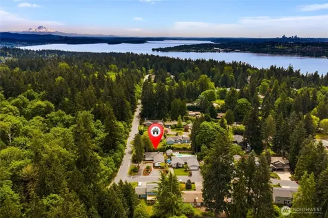 7047 NE 138th Street Kirkland WA 98034