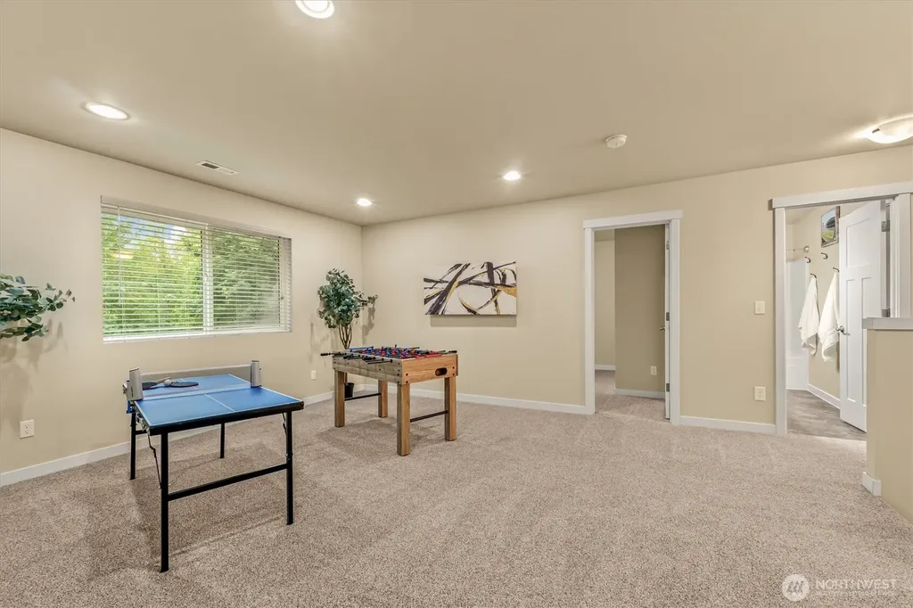 810 90th Street NW Tulalip WA 98271