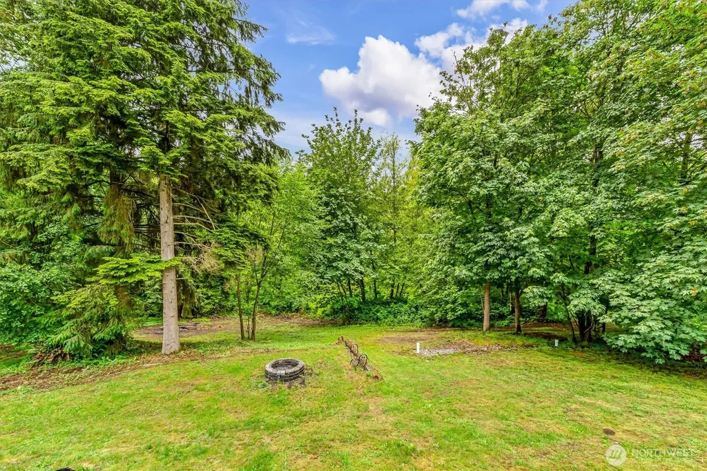 810 90th Street NW Tulalip WA 98271