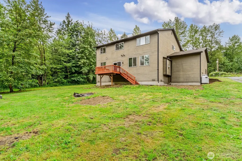 810 90th Street NW Tulalip WA 98271