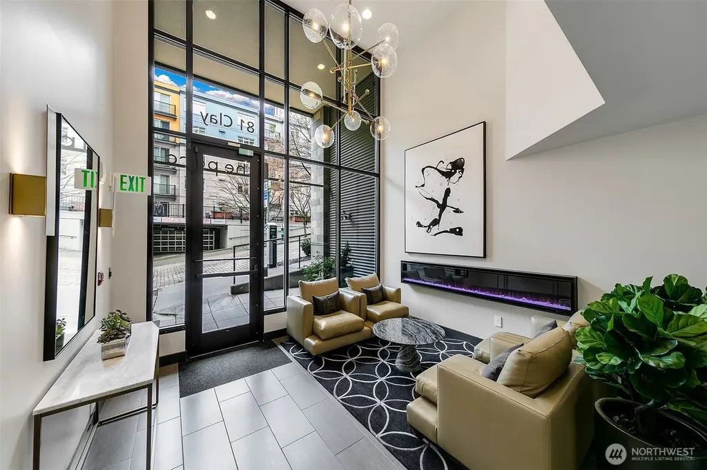 81 Clay Street Seattle WA 98121