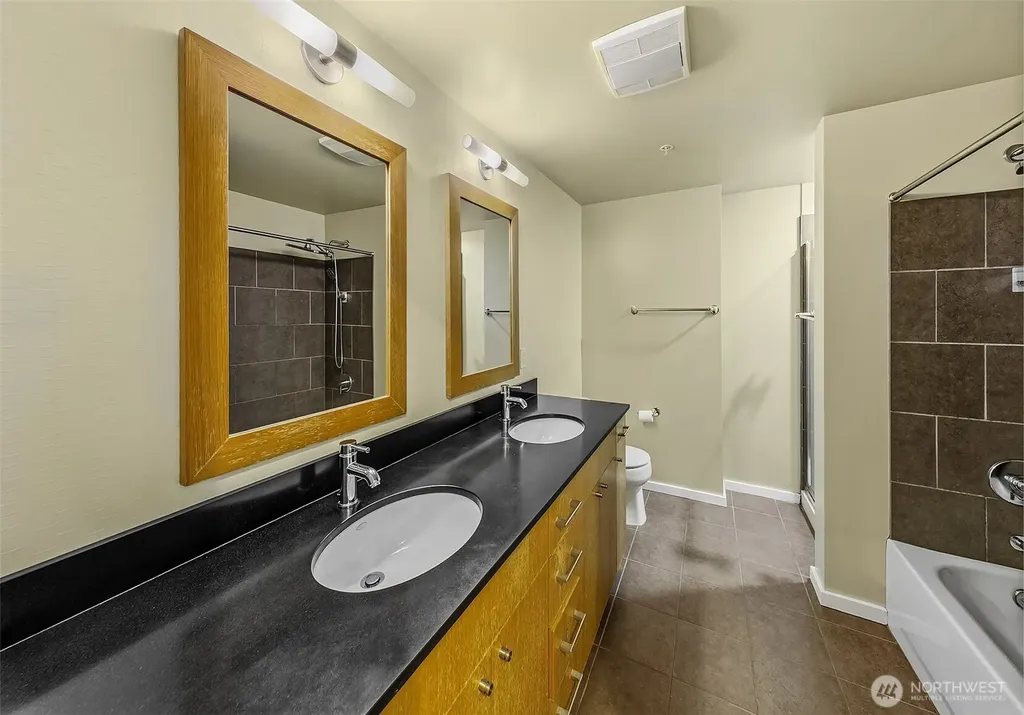 81 Clay Street Seattle WA 98121