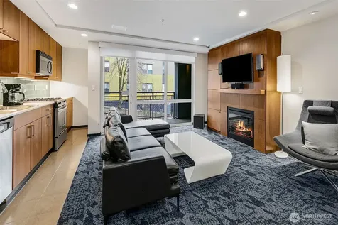 81 Clay Street Seattle WA 98121