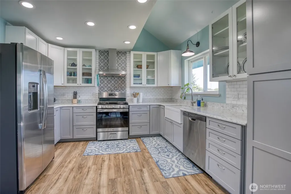 142 Sea Breeze SE Ocean Shores WA 98569