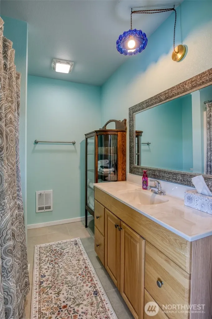 142 Sea Breeze SE Ocean Shores WA 98569