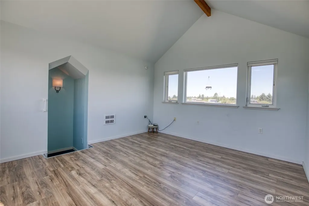 142 Sea Breeze SE Ocean Shores WA 98569