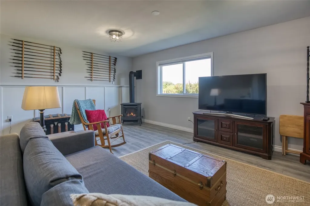 142 Sea Breeze SE Ocean Shores WA 98569