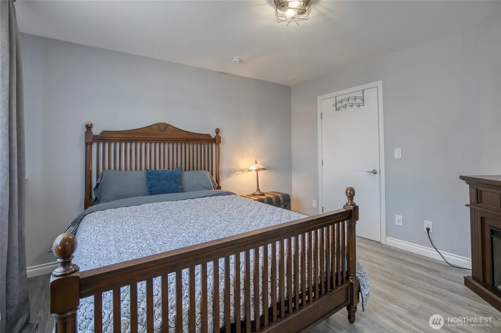 142 Sea Breeze SE Ocean Shores WA 98569