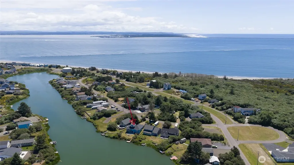 142 Sea Breeze SE Ocean Shores WA 98569