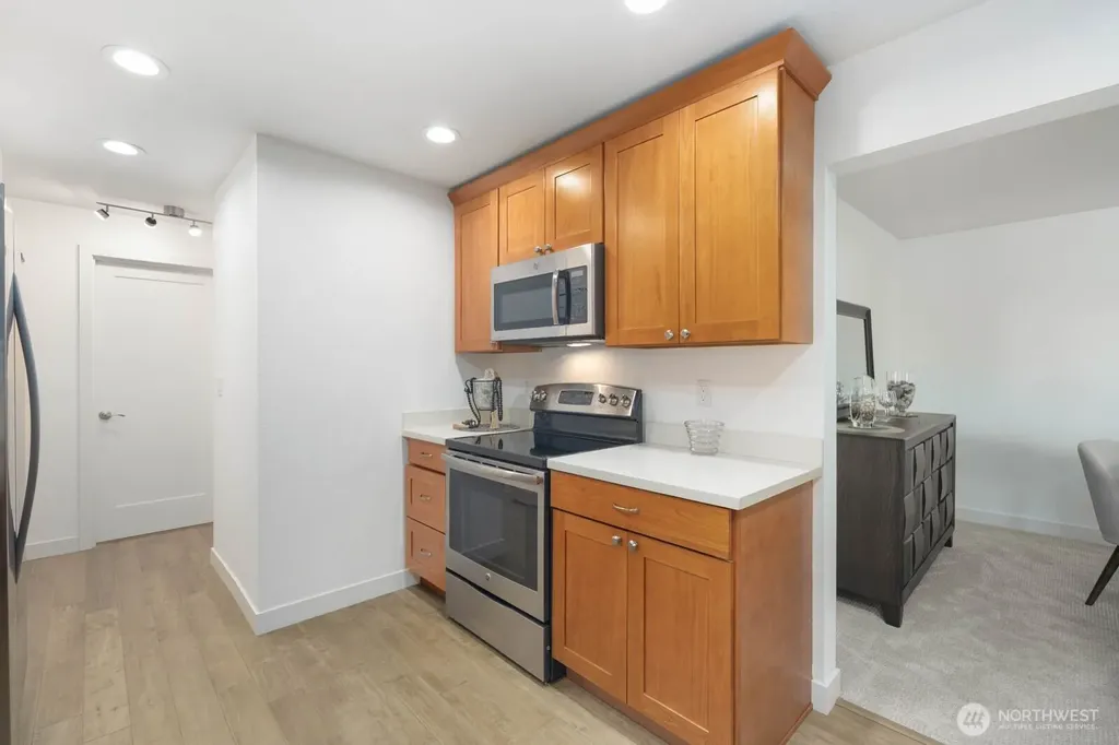 1727 Harbor Avenue SW Seattle WA 98126