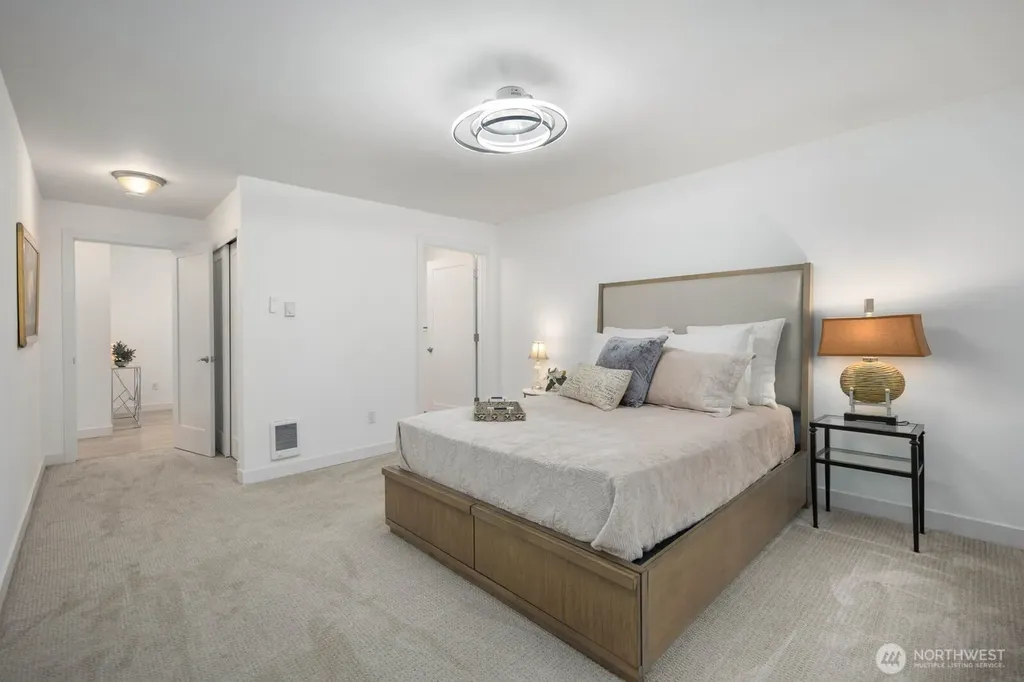 1727 Harbor Avenue SW Seattle WA 98126