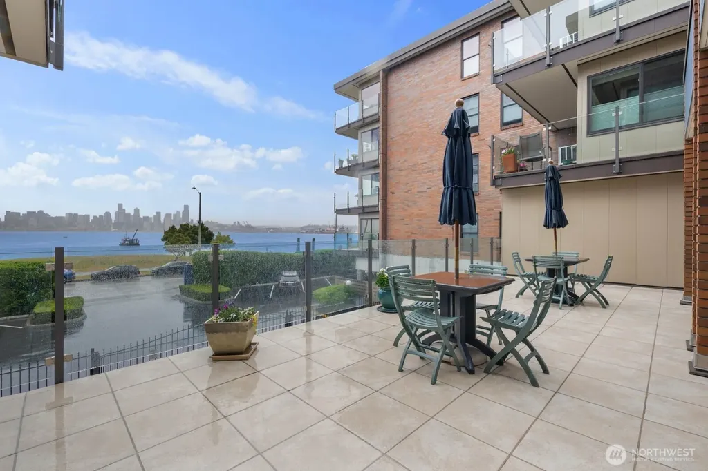 1727 Harbor Avenue SW Seattle WA 98126