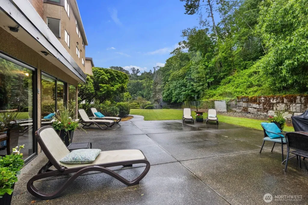 1727 Harbor Avenue SW Seattle WA 98126