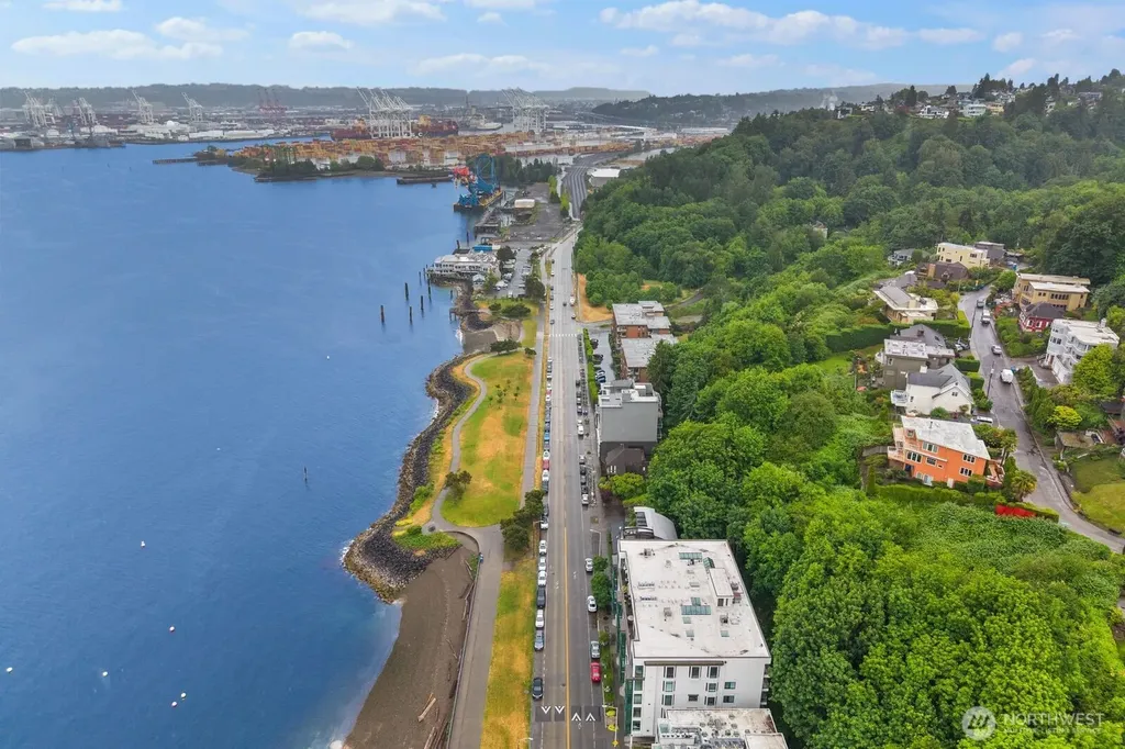 1727 Harbor Avenue SW Seattle WA 98126