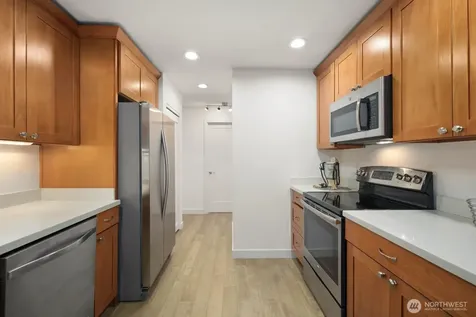 1727 Harbor Avenue SW Seattle WA 98126