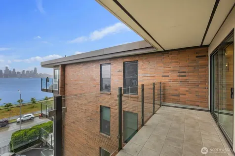 1727 Harbor Avenue SW Seattle WA 98126