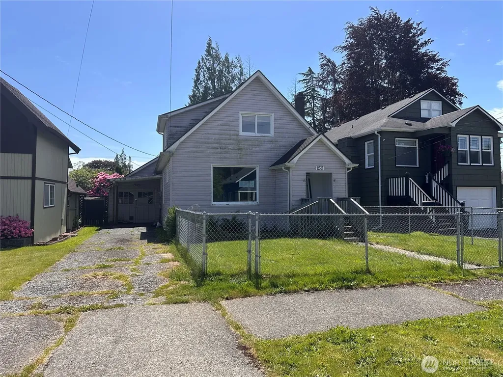 152 Karr Avenue Hoquiam WA 98550