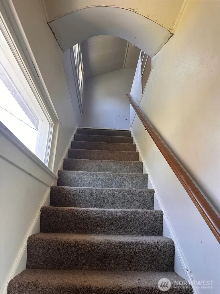 152 Karr Avenue Hoquiam WA 98550