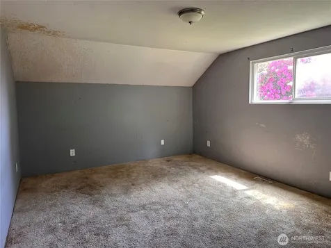 152 Karr Avenue Hoquiam WA 98550