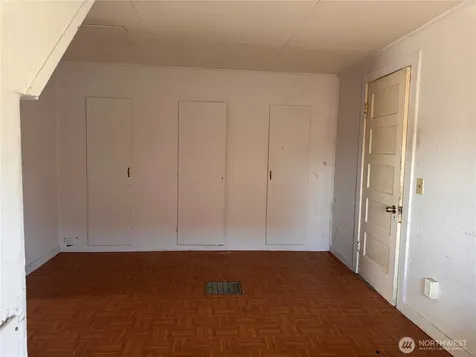 152 Karr Avenue Hoquiam WA 98550