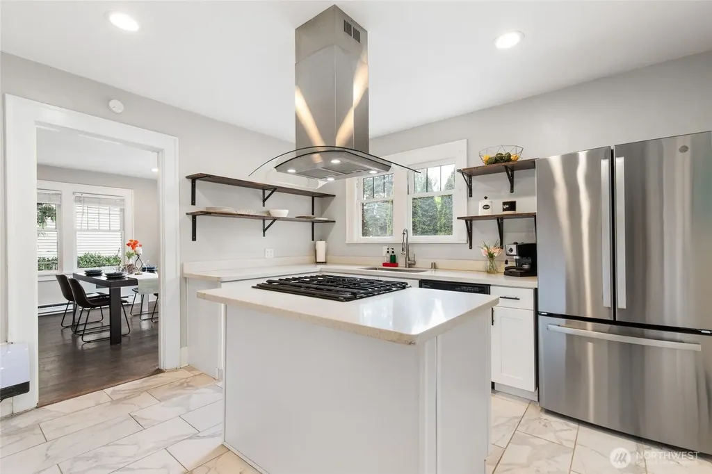 10124 3rd Avenue NW Seattle WA 98177