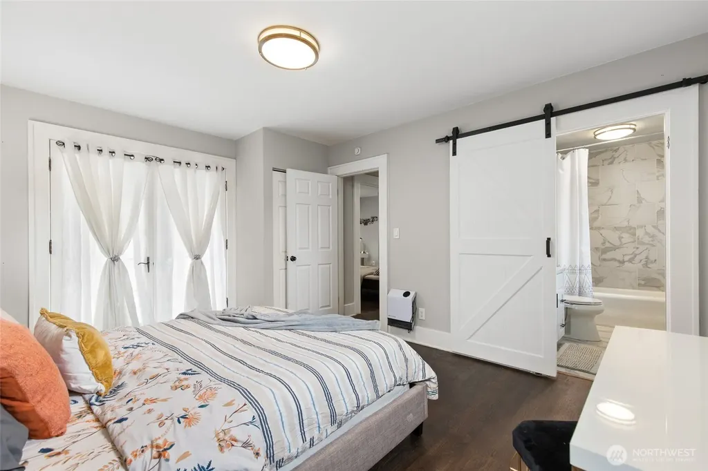10124 3rd Avenue NW Seattle WA 98177