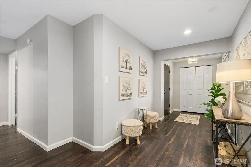 10124 3rd Avenue NW Seattle WA 98177
