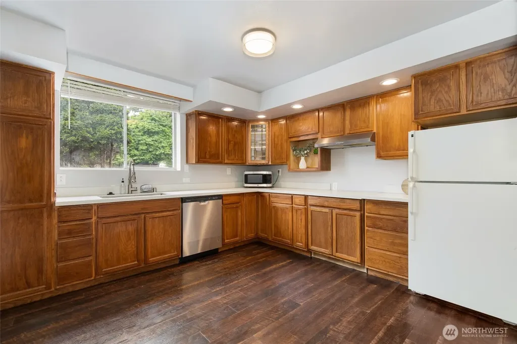 10124 3rd Avenue NW Seattle WA 98177