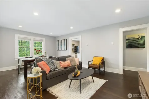 10124 3rd Avenue NW Seattle WA 98177