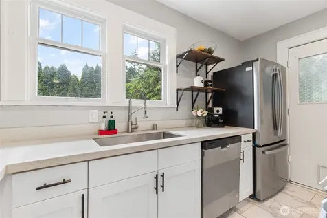 10124 3rd Avenue NW Seattle WA 98177