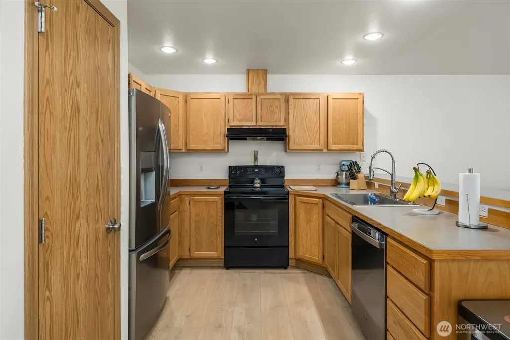 10309 School Land Road SW Rochester WA 98579