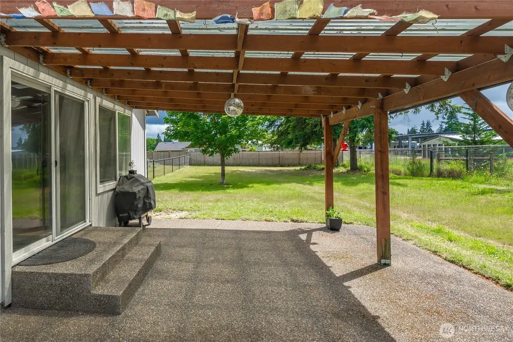 10309 School Land Road SW Rochester WA 98579