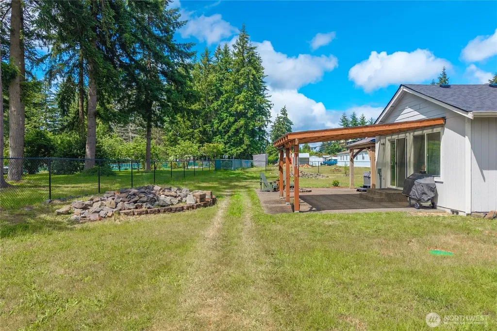 10309 School Land Road SW Rochester WA 98579