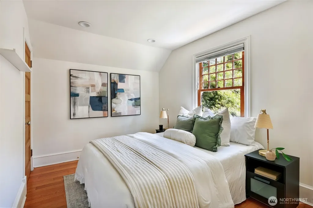 1110 E Denny Seattle WA 98122