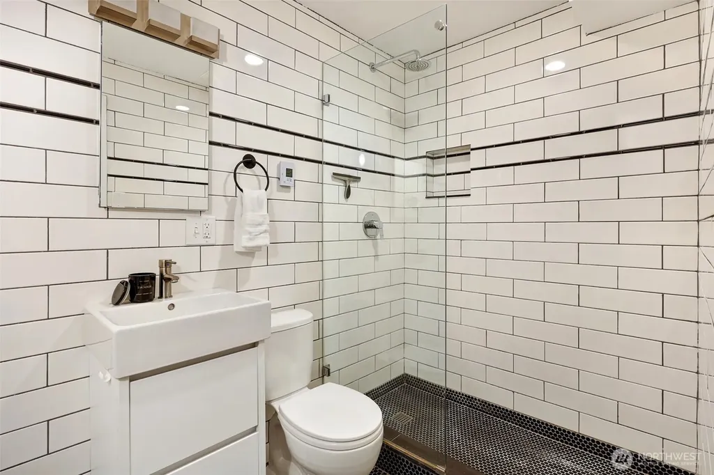 1110 E Denny Seattle WA 98122