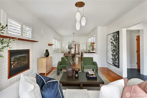 1110 E Denny Seattle WA 98122