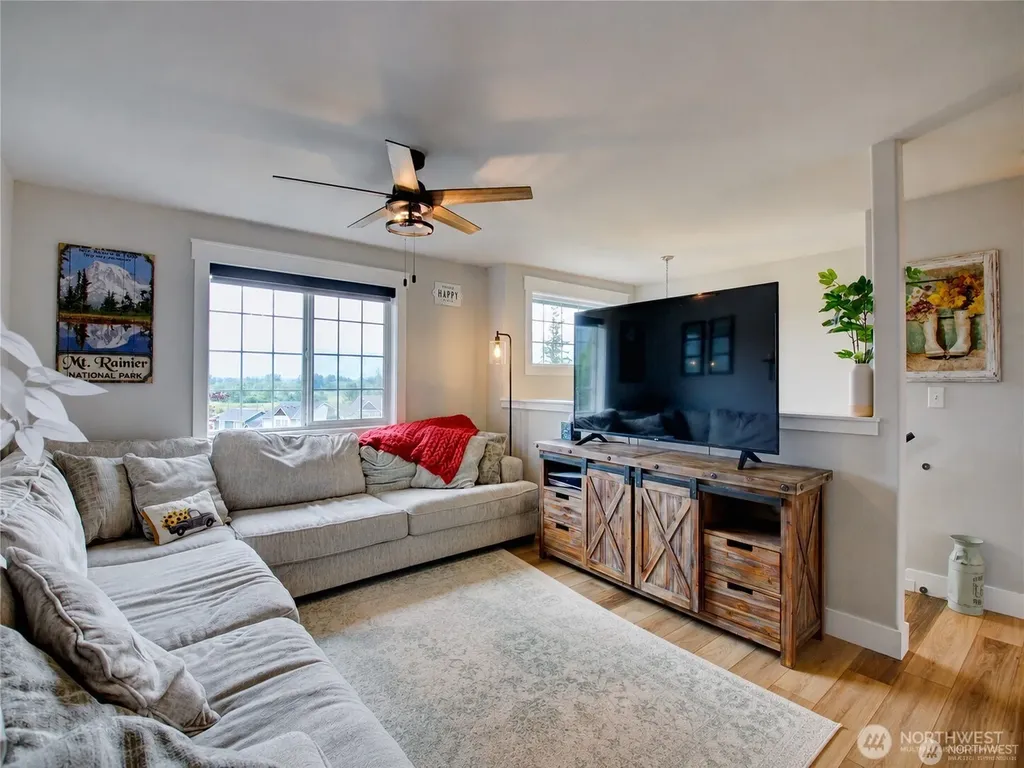 1424 Vecchio Court Sedro Woolley WA 98284