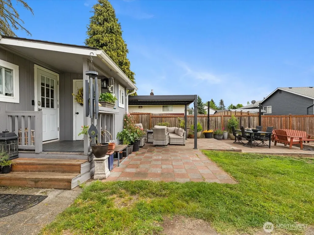 5326 64th Street NE Marysville WA 98270